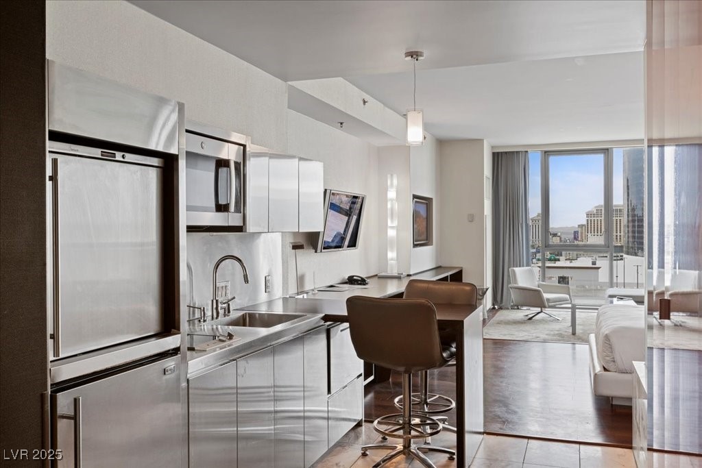 4381 East Flamingo Rd Unit 10304  