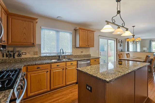 $514,999 | 23721 Greenfield Drive, Plainfield, IL 60585