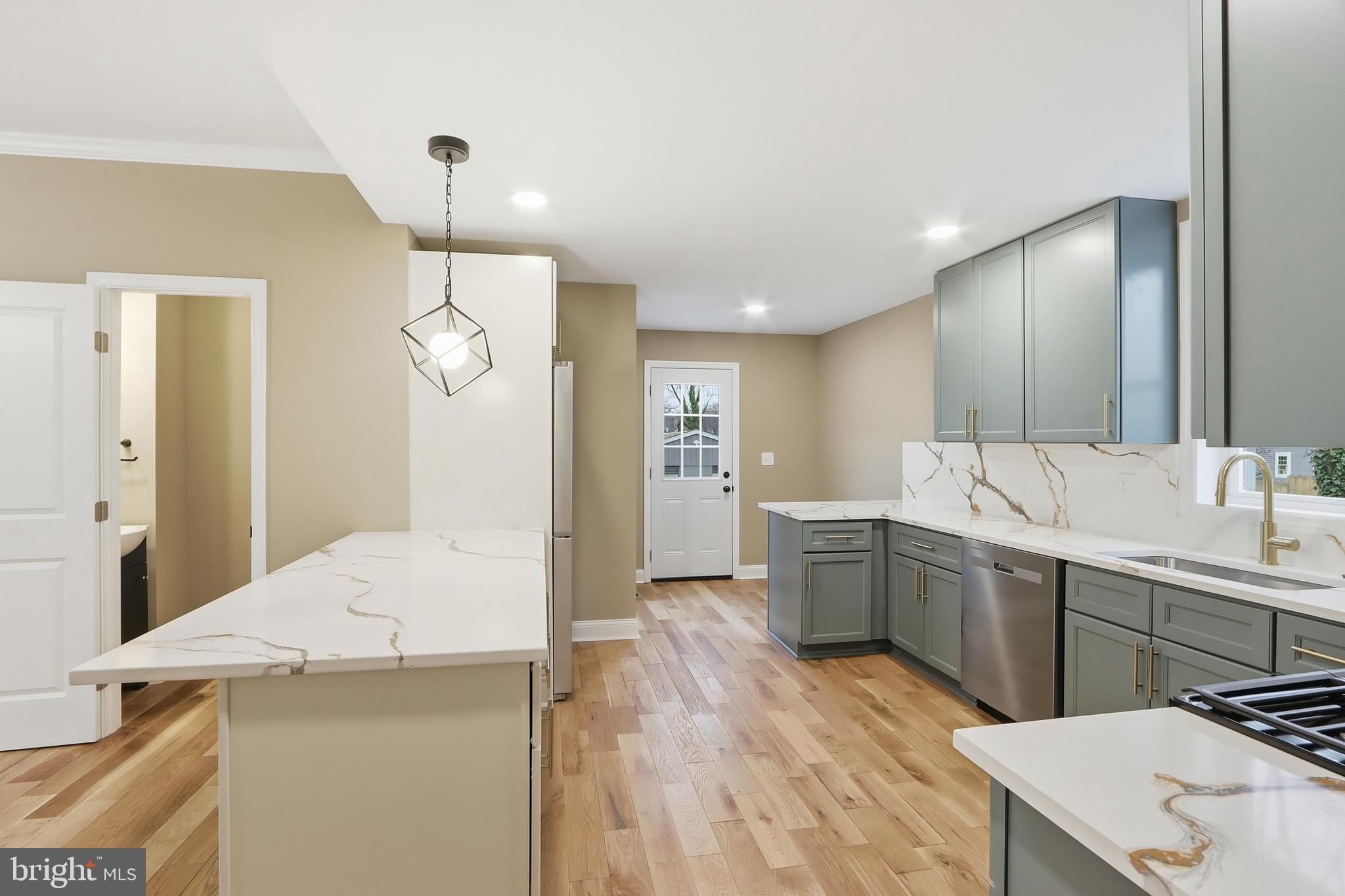 1911 Halethorpe Avenue Halethorpe, MD 21227 - Photo 16 of 45