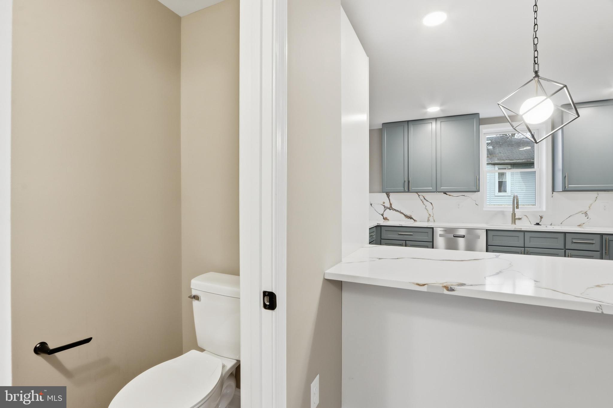 1911 Halethorpe Avenue Halethorpe, MD 21227 - Photo 23 of 45