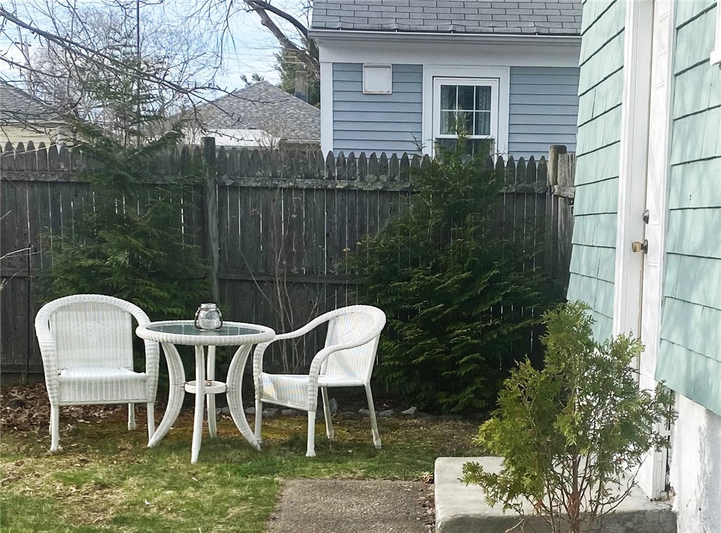 19 Bates Avenue Warwick, RI 02888 - Photo 21 of 29