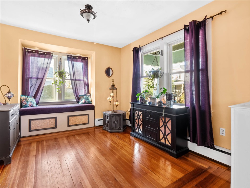 19 Bates Avenue Warwick, RI 02888 - Photo 8 of 29