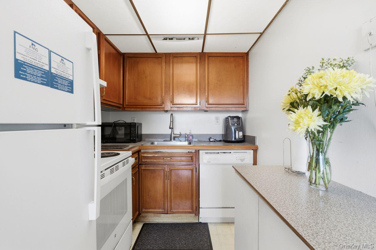 150 Overlook, Unit 5F Peekskill, NY 10566 - Photo 12 of 48