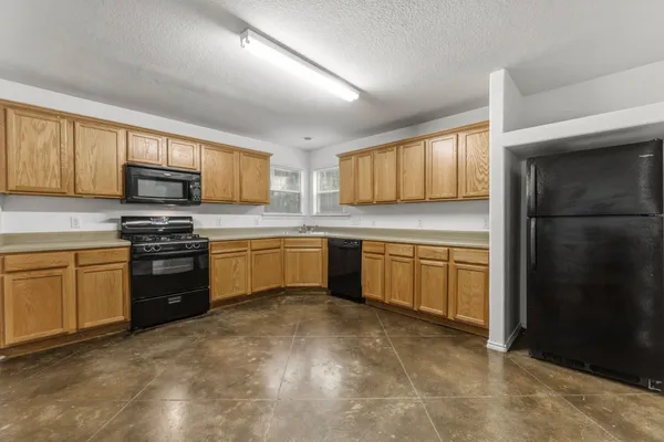 $2,400 | 2405 East 9th Street, Unit A, Austin, TX 78702