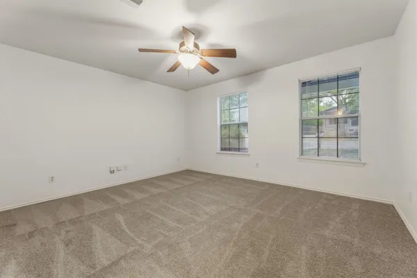 $2,400 | 2405 East 9th Street, Unit A, Austin, TX 78702