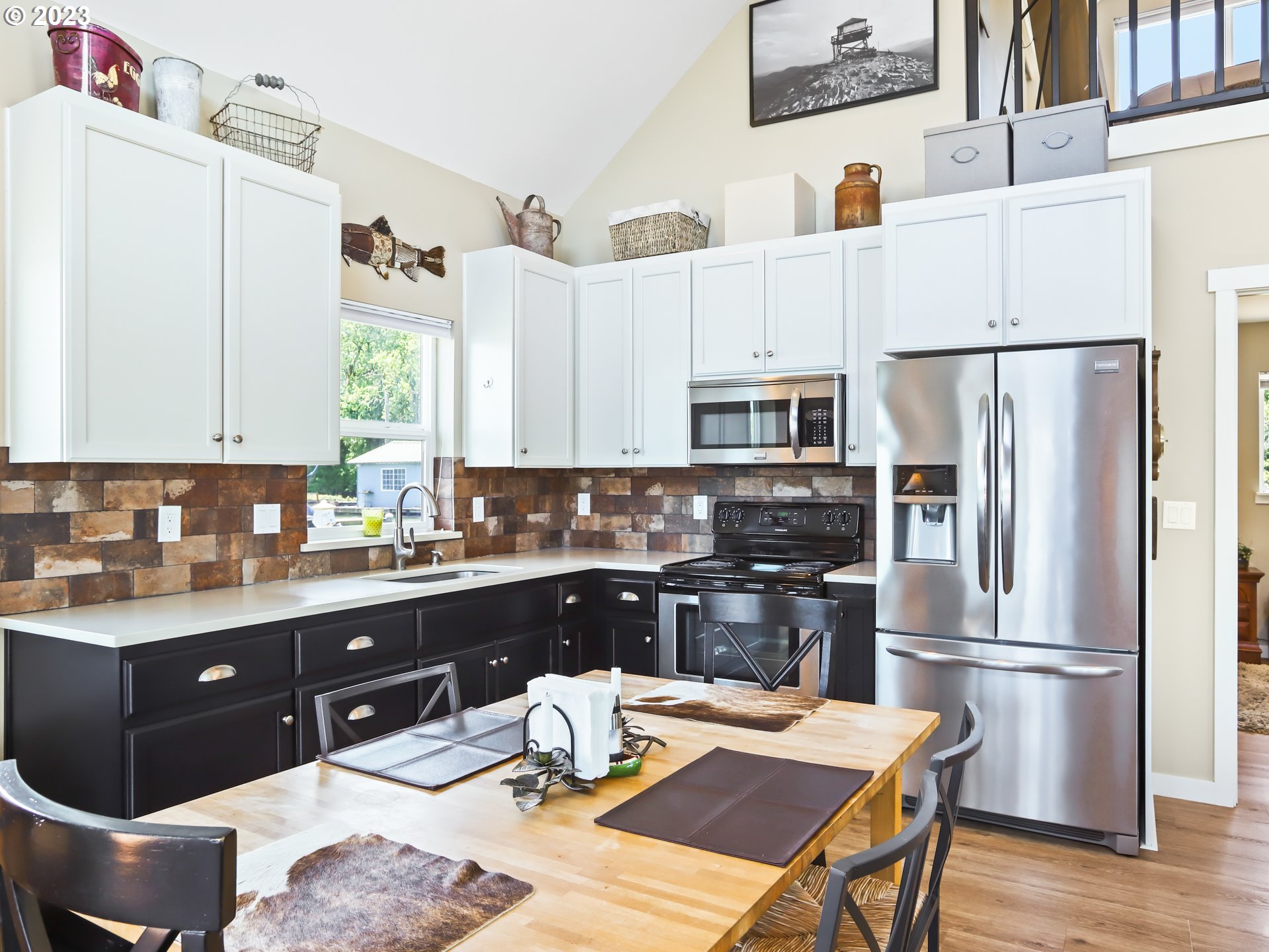 25000 Northwest St Helens Road, Unit N3 Portland, OR 97231 - Photo 10 of 29 Gallery Image 10
