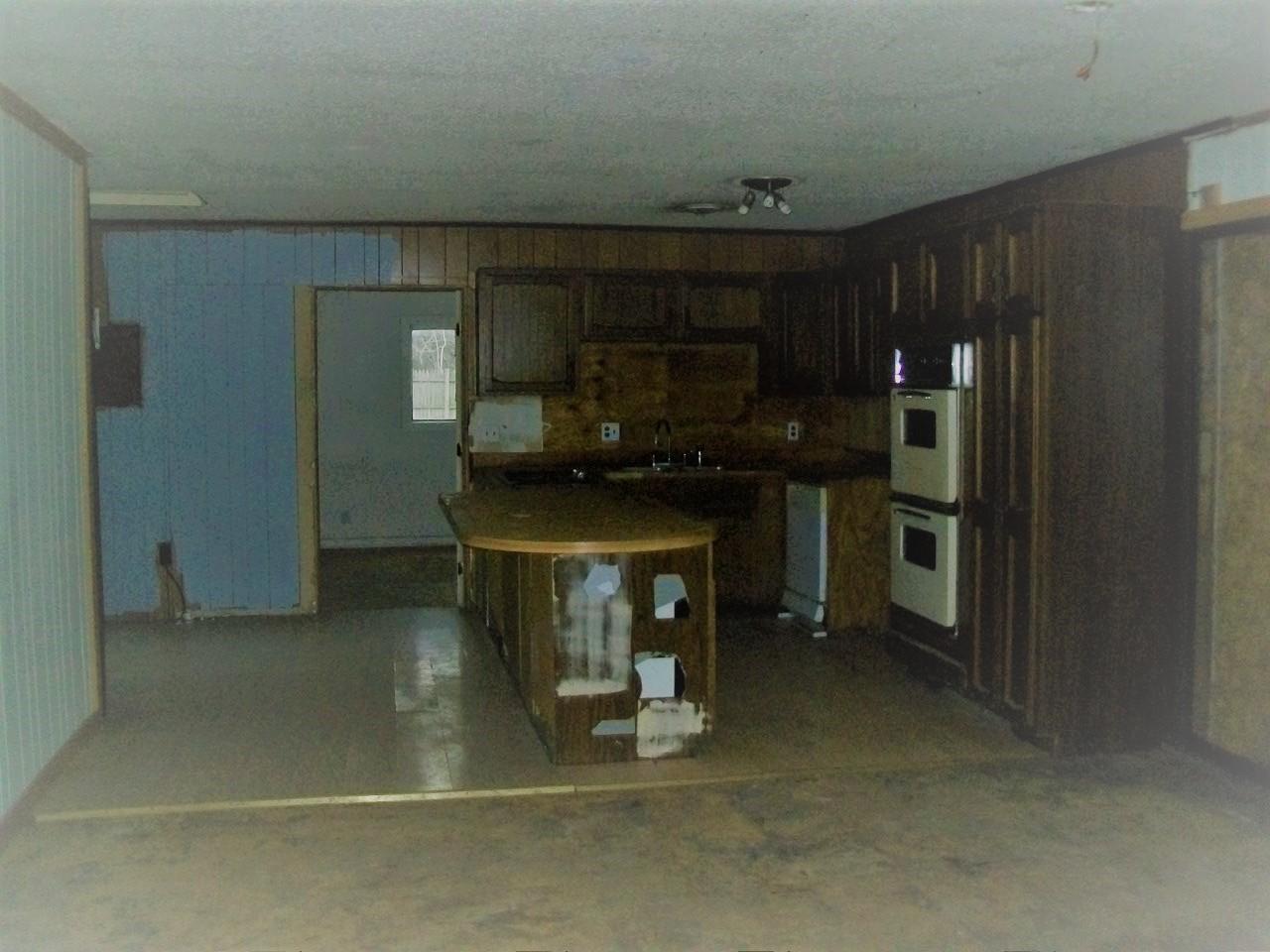 11345 West St Charles Road Sumner, MI 48889 - Photo 17 of 28 1844881-16.JPG