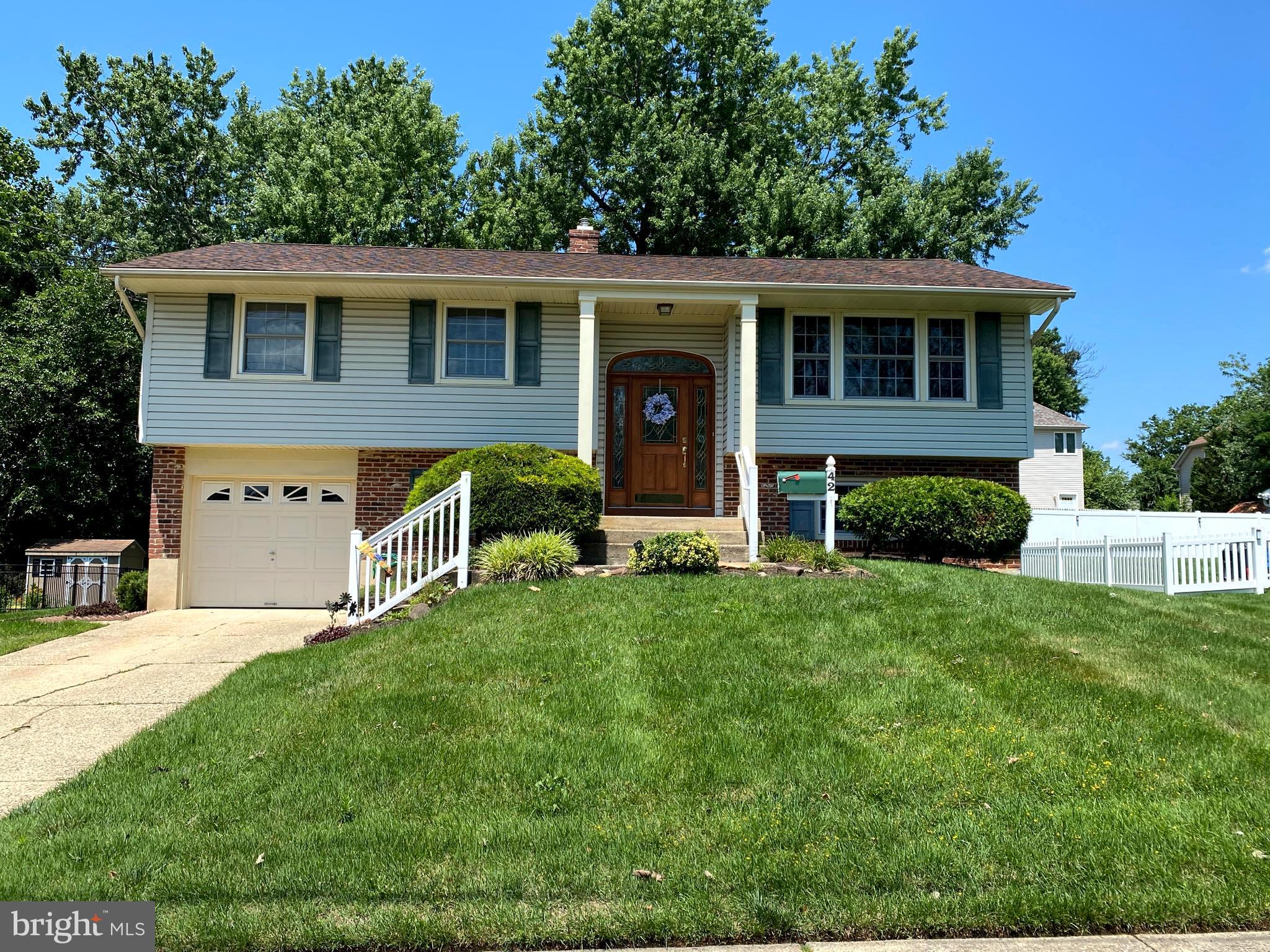 42 Champlain Road Marlton, NJ 08053 - Photo 2 of 35