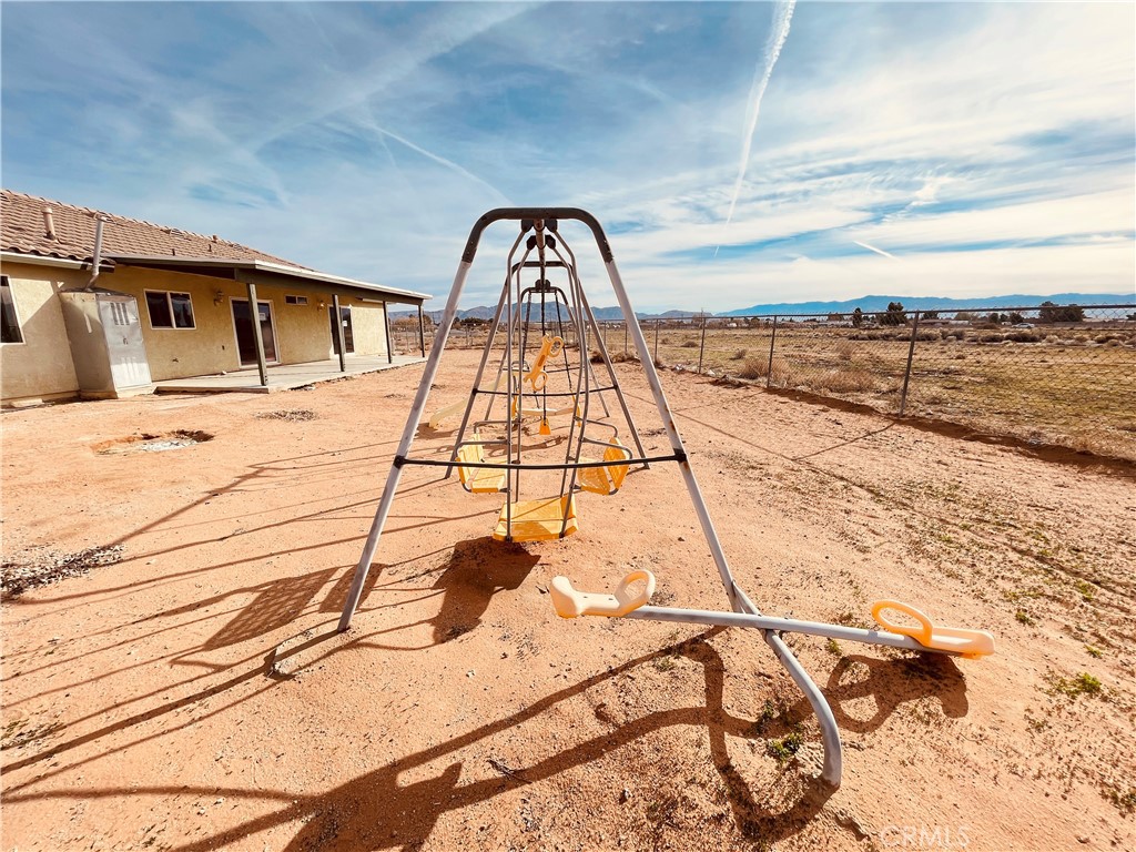 20891 Thunderbird Road Apple Valley, CA 92307 - Photo 39 of 45