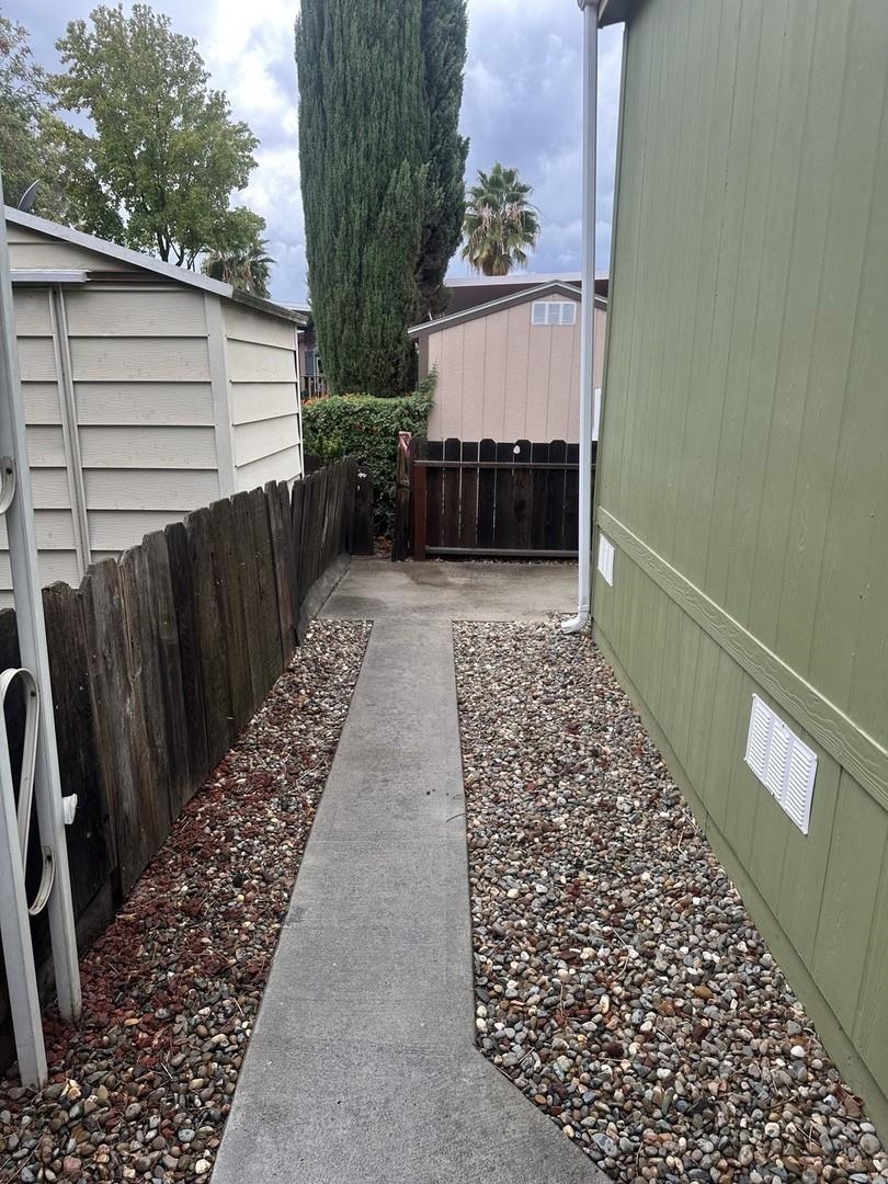 145 Dory Lane Modesto, CA 95356 - Photo 5 of 20