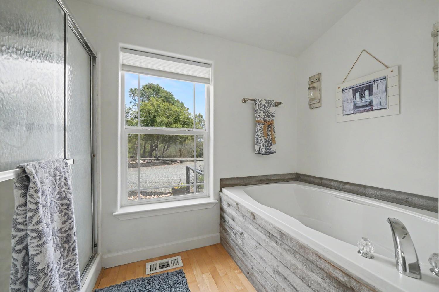 989 Carbondale Road Ione, CA 95640 - Photo 25 of 63 Primary Suite