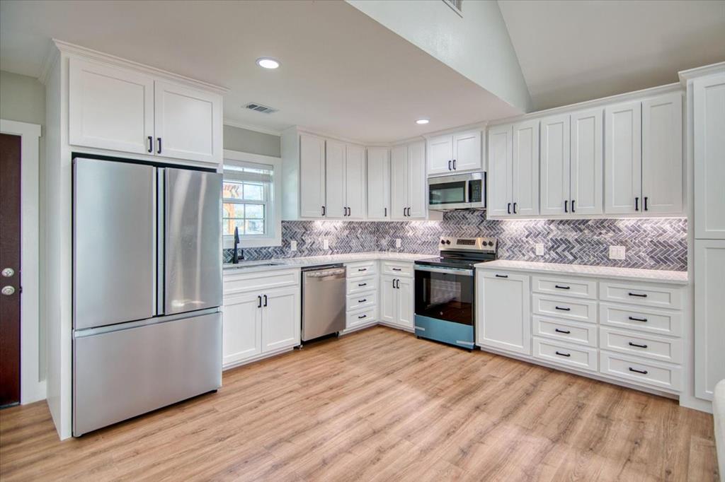 207 4th Street Harper, TX 78631 - Photo 15 of 36