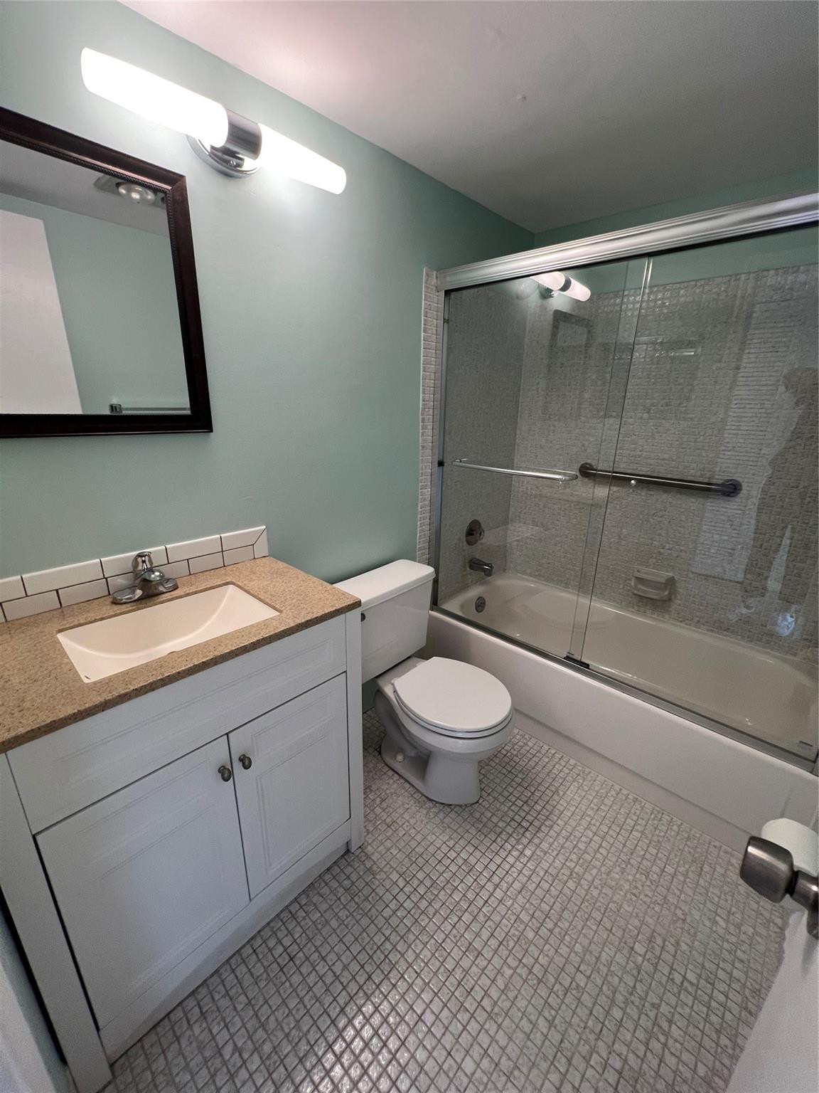 246 Markham L, Unit 246 Deerfield Beach, FL 33442 - Photo 8 of 27 Photo 8