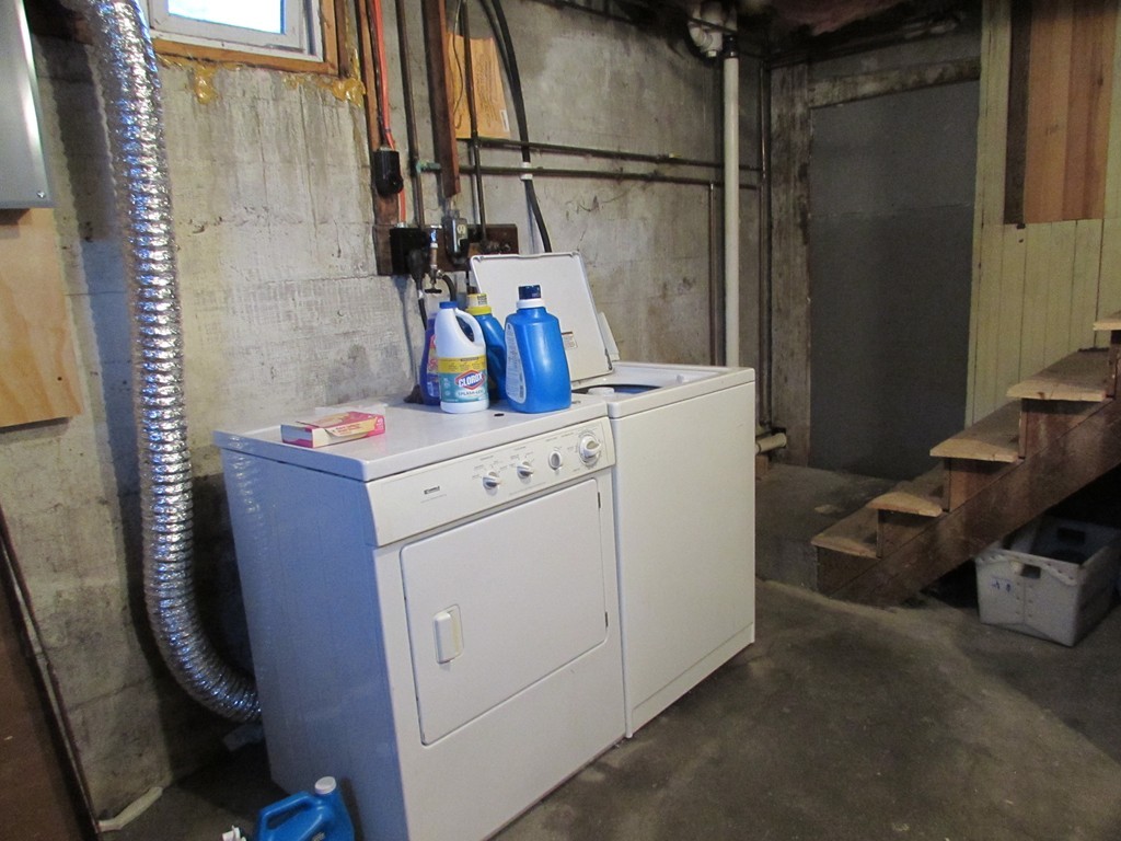634 High Street Clinton, MA 01510 - Photo 18 of 25 Gallery Image 18