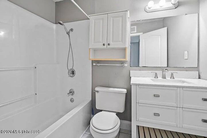 903 Shinault Road Byhalia, MS 38611 - Photo 13 of 28 20251025154100213068000000-o