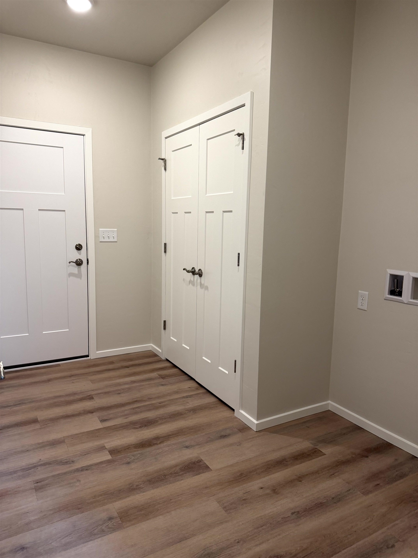 2205 East Golden Gate Drive Appleton, WI 54913 - Photo 12 of 13 Gallery Image 12