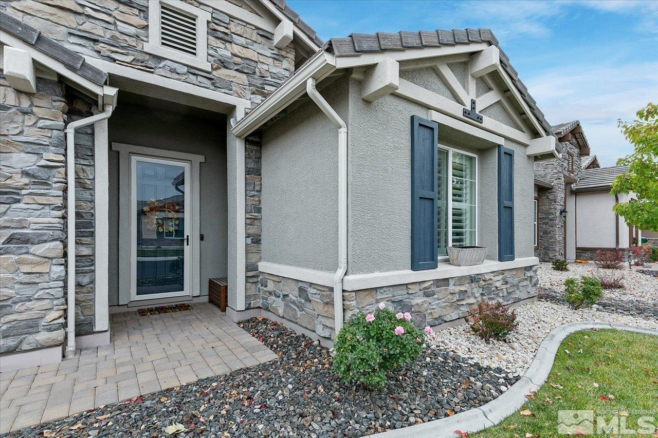 2280 Trakehner Lane Reno, NV 89521 - Photo 3 of 24 a view of a house with a tub