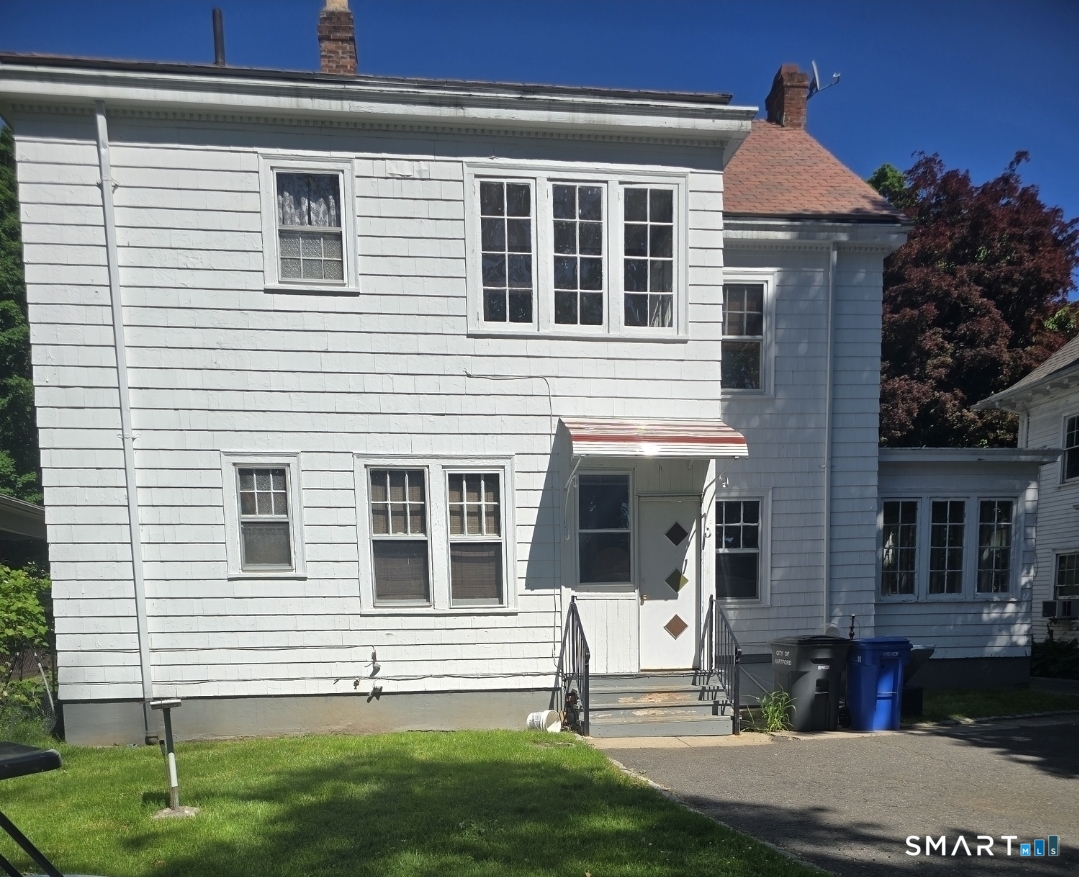 197 Ridgefield Street Hartford, CT 06112 - Photo 2 of 29 Gallery Image 2