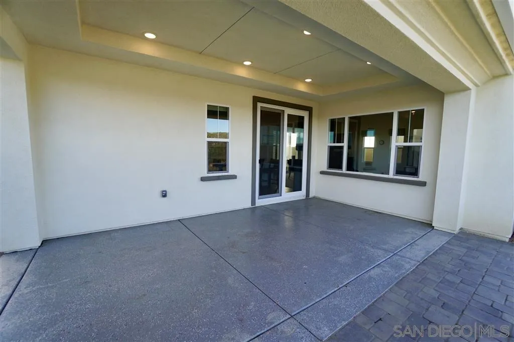 8831 Weston Road Santee, CA 92071 - Photo 15 of 25 a view of an empty room with glass door