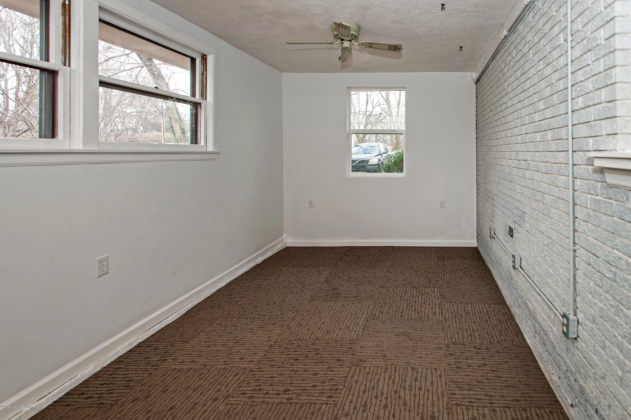 4512 Dover Road Louisville, KY 40216 - Photo 16 of 28 Dover D3M_8598