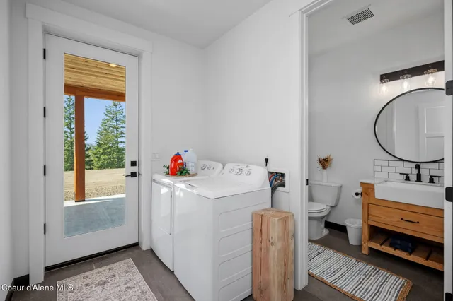 $1,198,000 | 3298 Coon Creek Road, Plummer, ID 83851