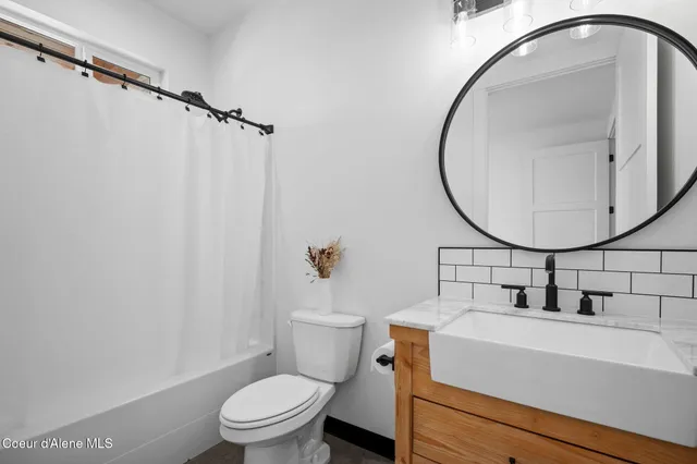 $1,198,000 | 3298 Coon Creek Road, Plummer, ID 83851