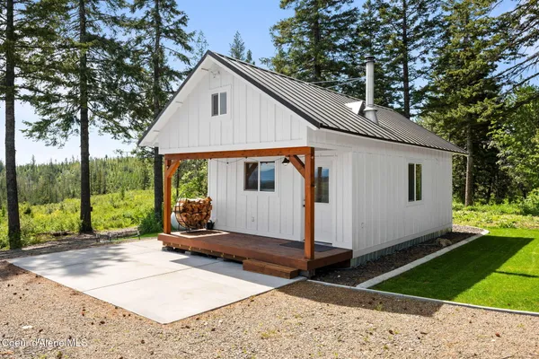 $1,198,000 | 3298 Coon Creek Road, Plummer, ID 83851