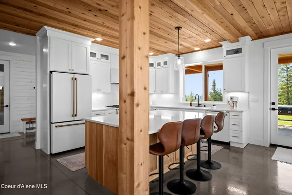 $1,198,000 | 3298 Coon Creek Road, Plummer, ID 83851