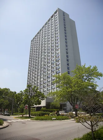 $1,800 | 5100 North Marine Drive, Unit 8E, Chicago, IL 60640