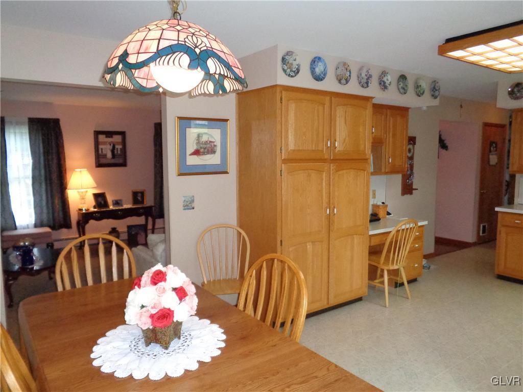 4127 Scheidys Road Whitehall, PA 18052 - Photo 7 of 37 Gallery Image 7