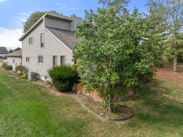 $379,900 | 19358 Par Drive, Lawrenceburg, IN 47025