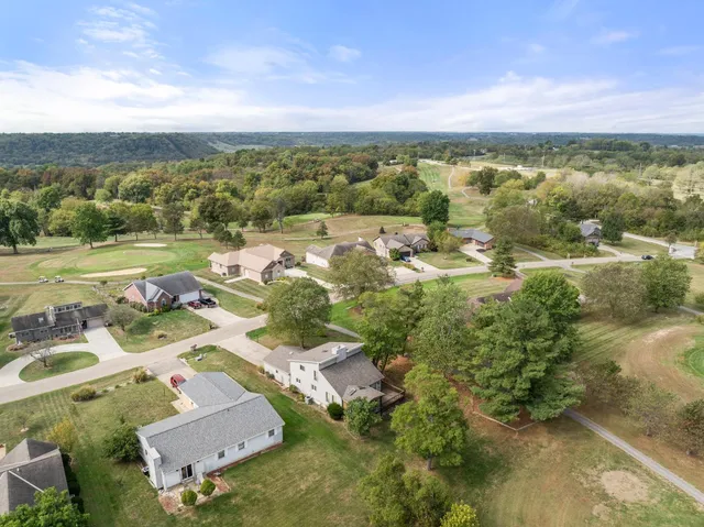 $379,900 | 19358 Par Drive, Lawrenceburg, IN 47025