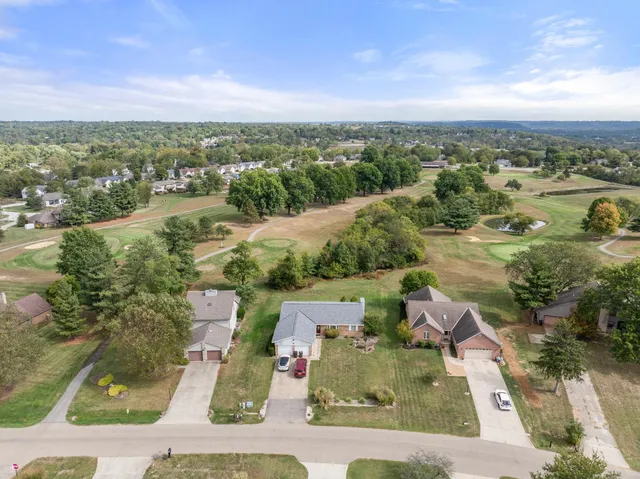 $379,900 | 19358 Par Drive, Lawrenceburg, IN 47025