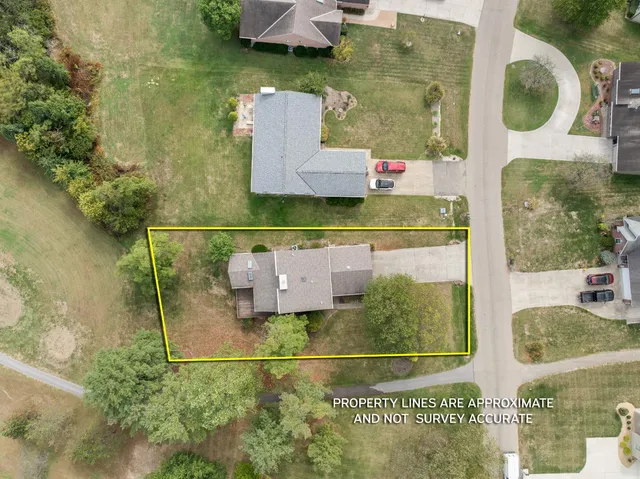 $379,900 | 19358 Par Drive, Lawrenceburg, IN 47025