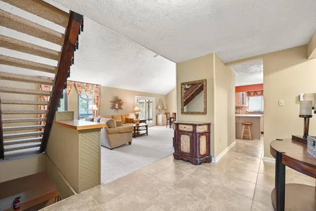 $379,900 | 19358 Par Drive, Lawrenceburg, IN 47025