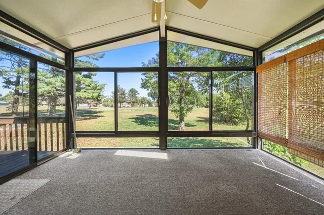 $379,900 | 19358 Par Drive, Lawrenceburg, IN 47025