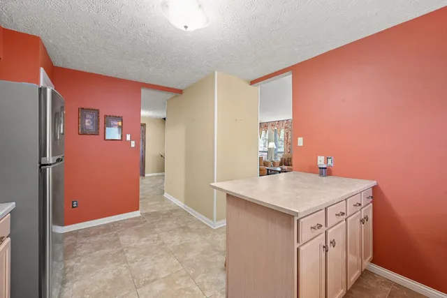 $379,900 | 19358 Par Drive, Lawrenceburg, IN 47025