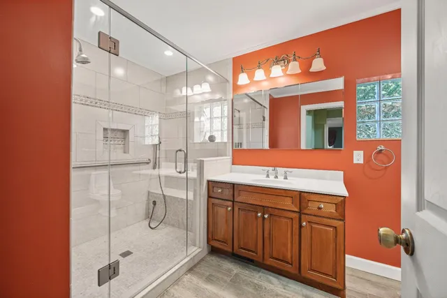 $379,900 | 19358 Par Drive, Lawrenceburg, IN 47025