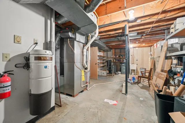 $379,900 | 19358 Par Drive, Lawrenceburg, IN 47025