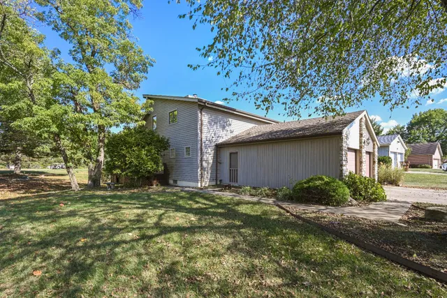 $379,900 | 19358 Par Drive, Lawrenceburg, IN 47025
