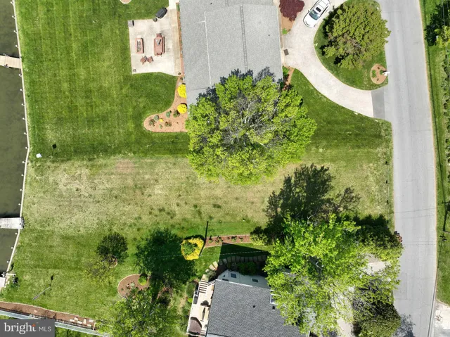 $1,999,900 | 48 East Lake Drive, Annapolis, MD 21403