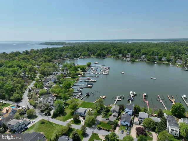 $1,999,900 | 48 East Lake Drive, Annapolis, MD 21403