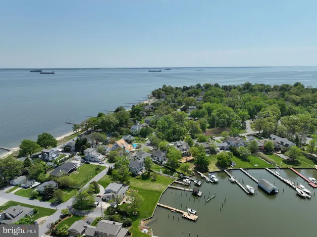 $1,999,900 | 48 East Lake Drive, Annapolis, MD 21403