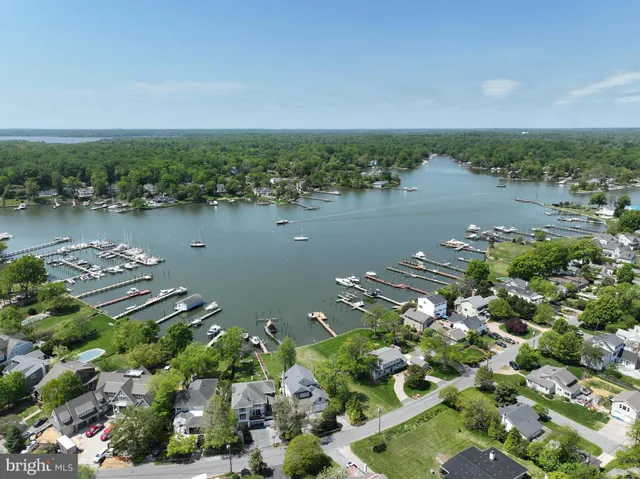 $1,999,900 | 48 East Lake Drive, Annapolis, MD 21403