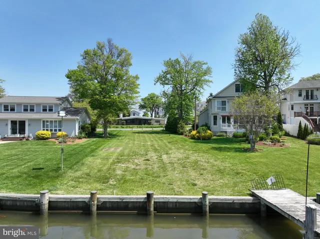 $1,999,900 | 48 East Lake Drive, Annapolis, MD 21403