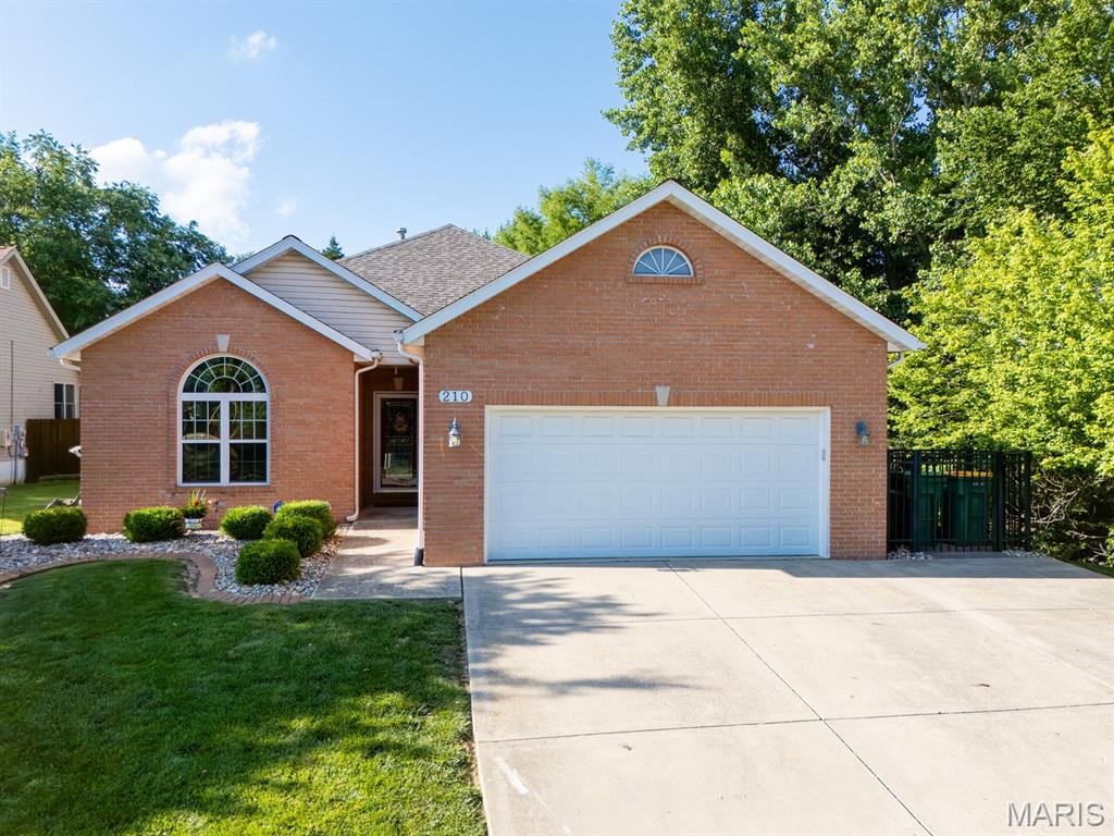 210 Fairwood Hills Road O'Fallon, IL 62269 - Photo 1 of 55
