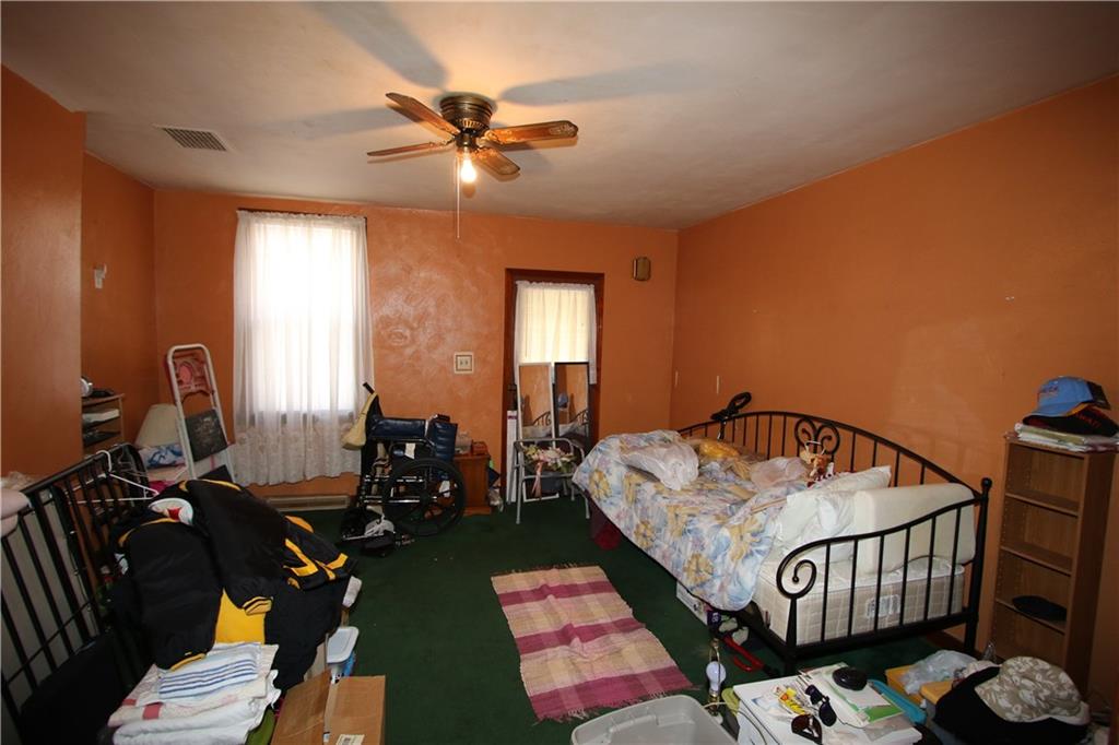 200 McKeesport Road Elizabeth, PA 15037 - Photo 14 of 25 Left Unit 15x14 Living Room