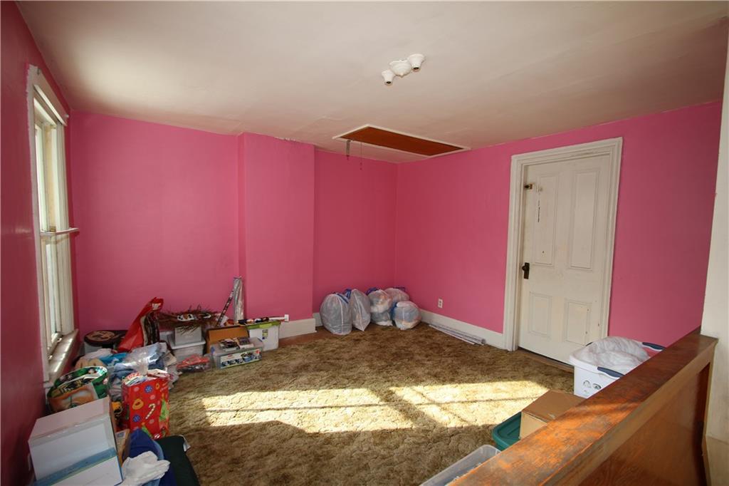 200 McKeesport Road Elizabeth, PA 15037 - Photo 16 of 25 Left Unit 12x13 Front Captive Bedroom