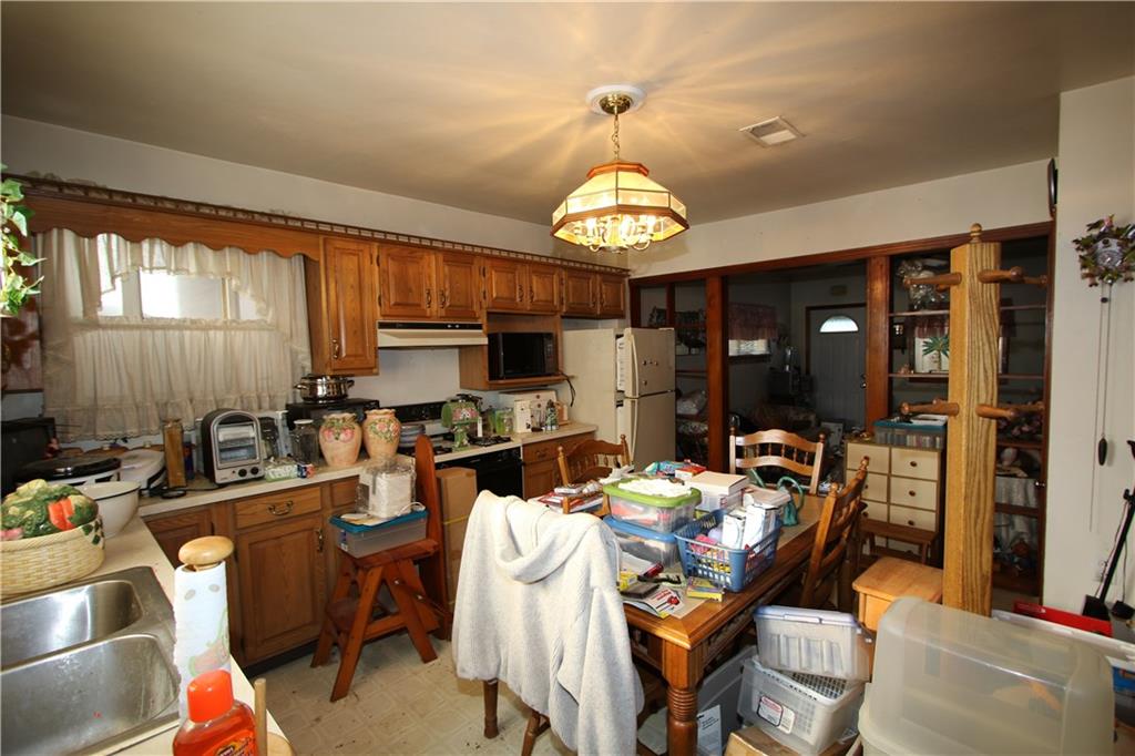 200 McKeesport Road Elizabeth, PA 15037 - Photo 20 of 25 Separate House w/ 13x14 Eat-in Kitchen