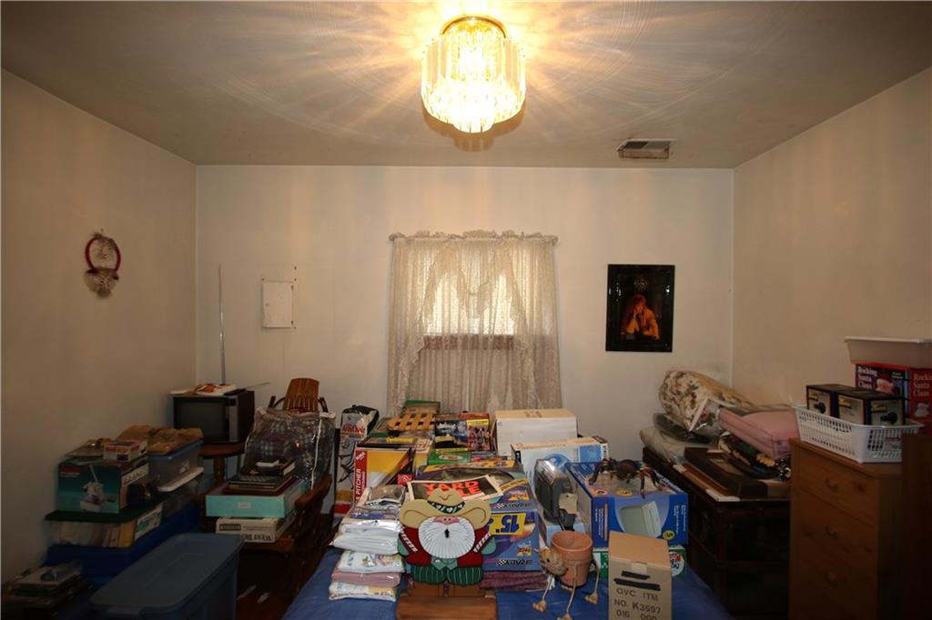 200 McKeesport Road Elizabeth, PA 15037 - Photo 23 of 25 2nd 10x12 Bedroom in House